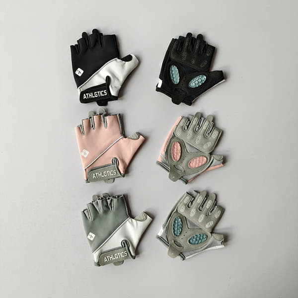 EmpowerFit Women's Half Finger Gloves™